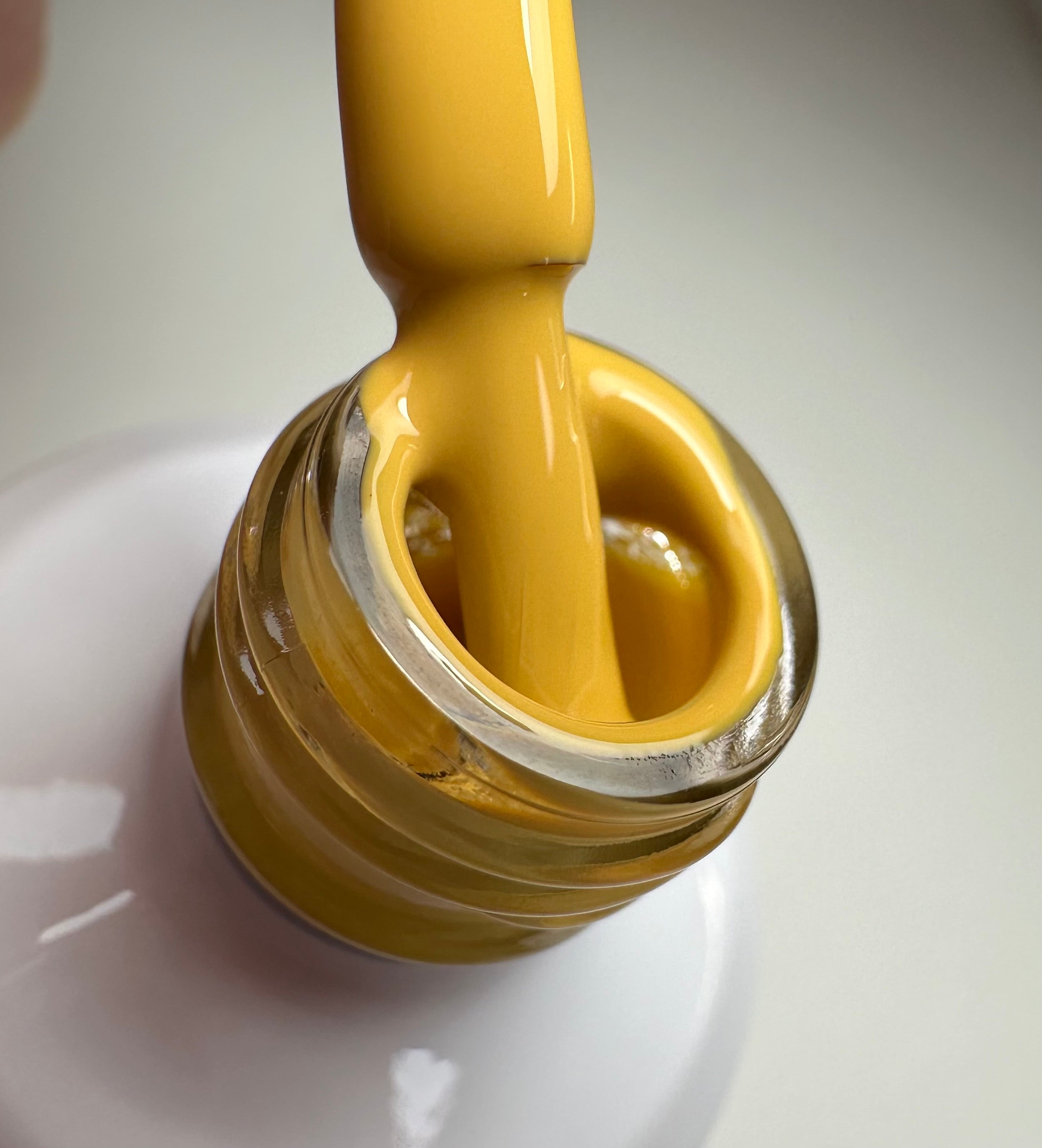 Esmalte en Gel Mostaza