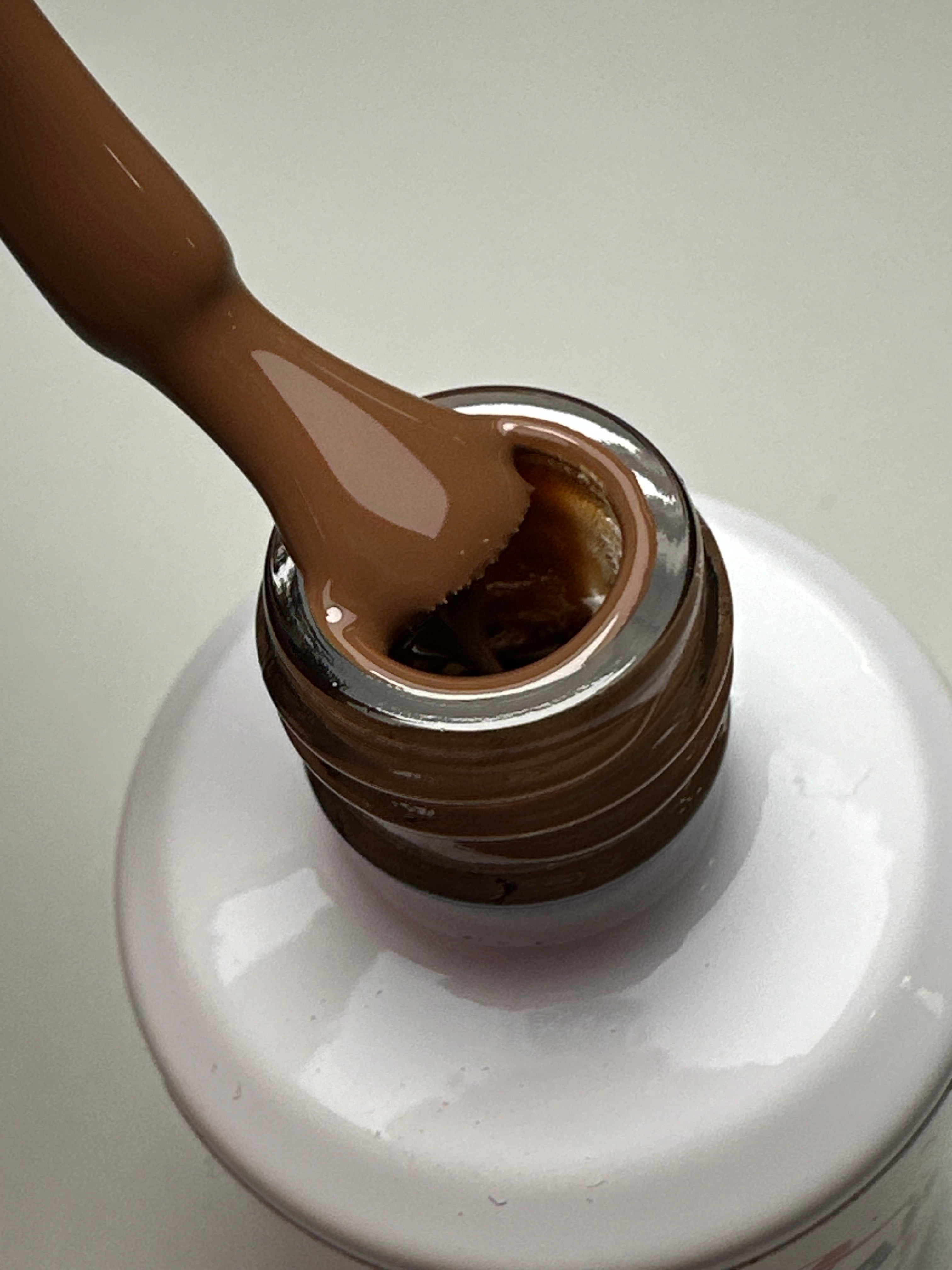 Esmalte en Gel marrón