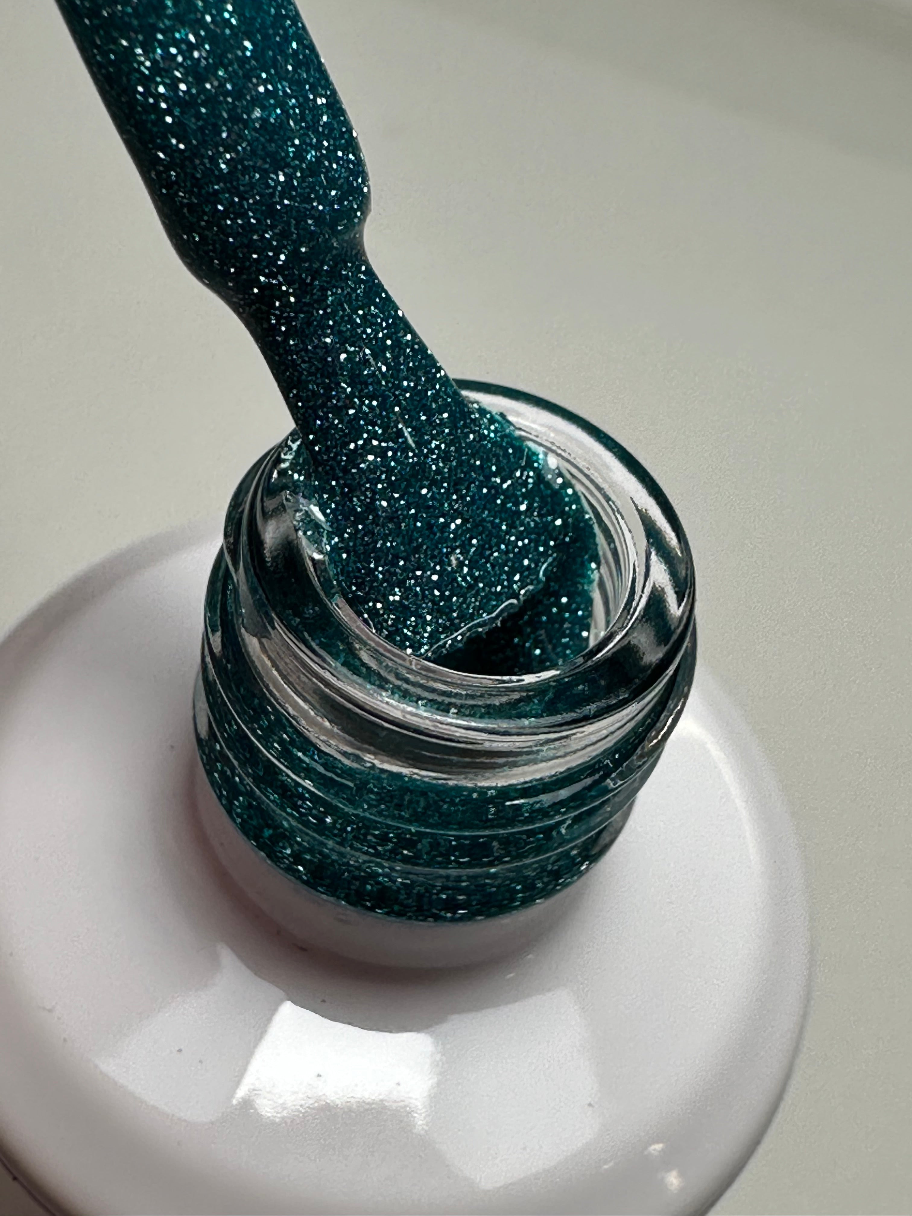 Esmalte en Gel Turquesa Reflectivo